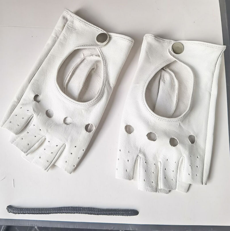 Women's Natural Sheepskin Leat - Leather Driving Glove のレビューと価格